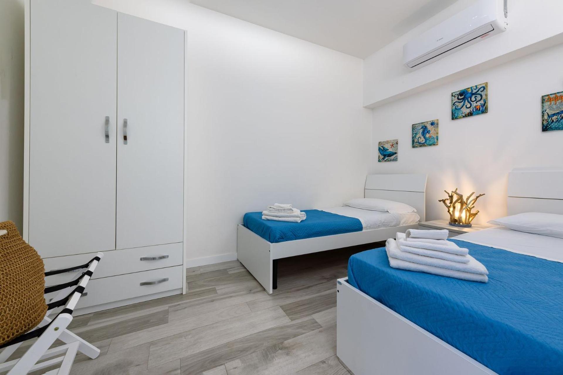Cala Azzurra Macari Bed And Breakfast And Holidays House Rom bilde
