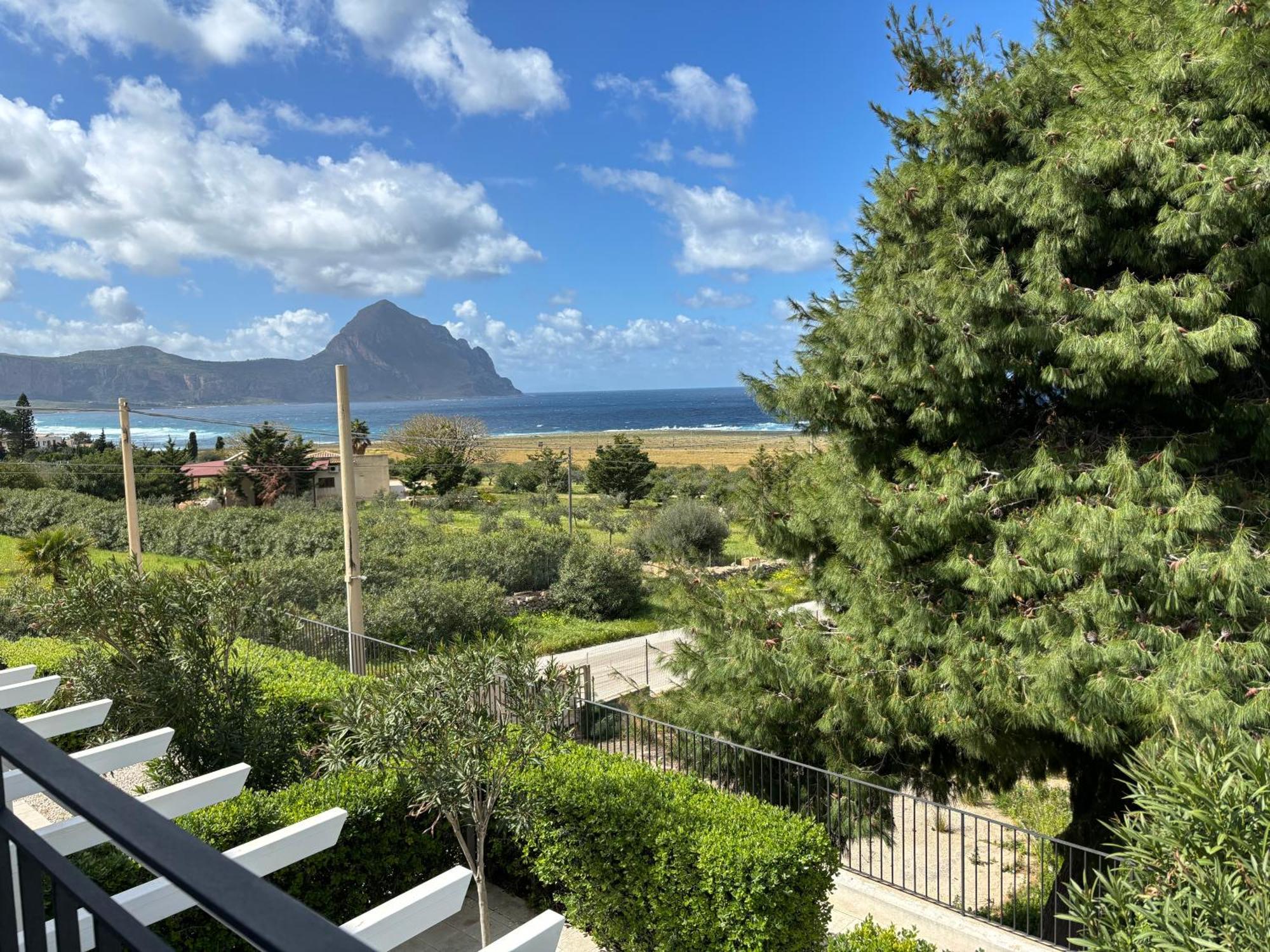 Cala Azzurra Macari Bed And Breakfast And Holidays House Rom bilde