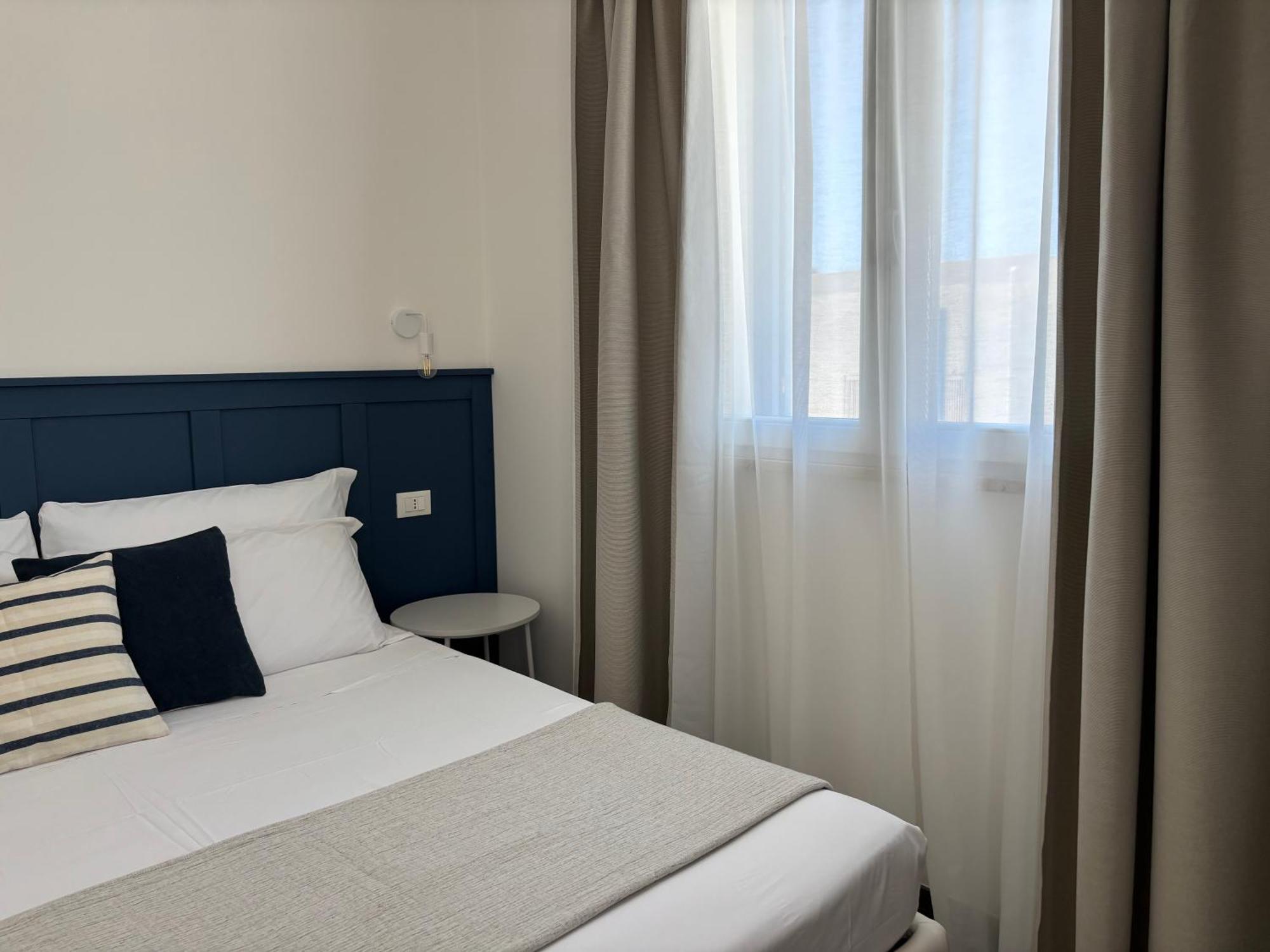 Cala Azzurra Macari Bed And Breakfast And Holidays House Rom bilde